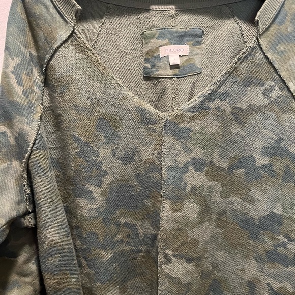 Reworked Camo Sweatshirt - Picture 2 of 4